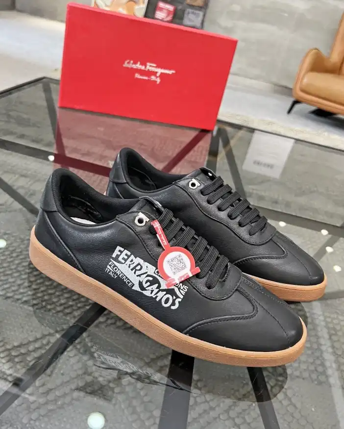 hype Ferragamo Sneakers