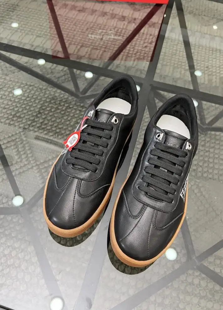 hype Ferragamo Sneakers