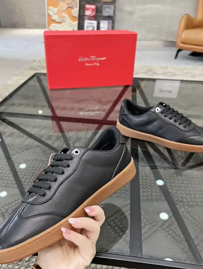 hype Ferragamo Sneakers