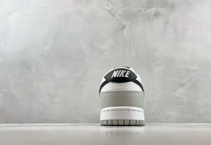 hype Nike Sneakers