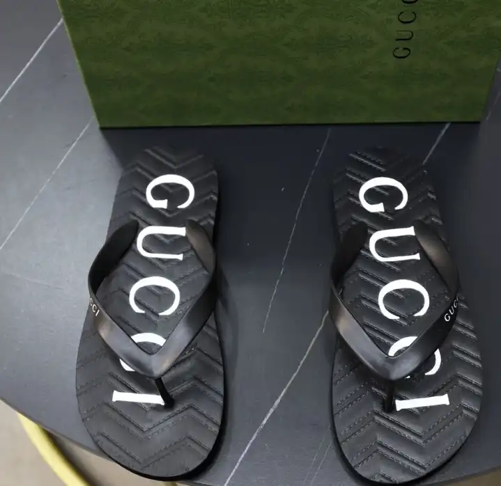 hype Gucci Slippers