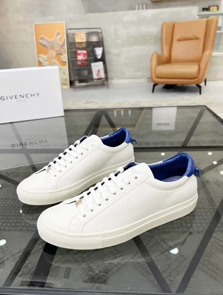 hype Givenchy Sneakers