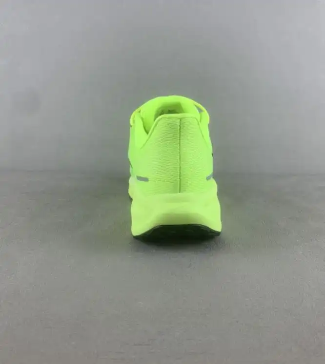 hype Nike Sneakers