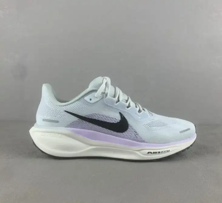 hype Nike Sneakers