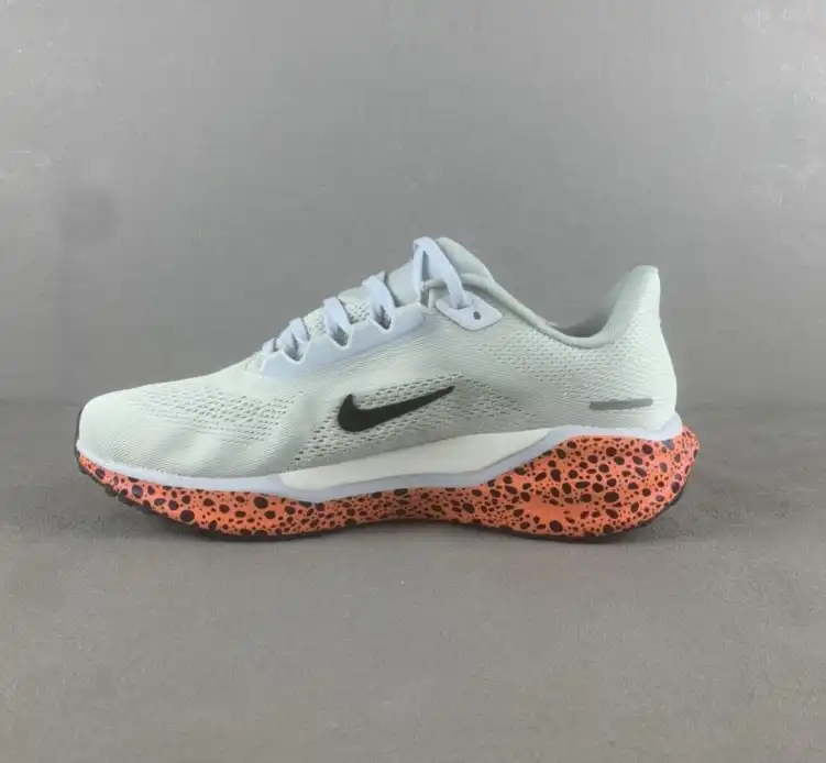 hype Nike Sneakers