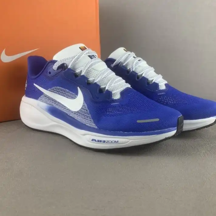 hype Nike Sneakers