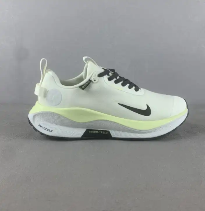 hype Nike Sneakers