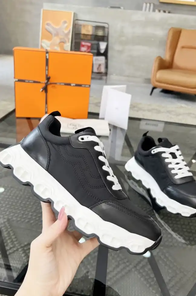 hype Hermes Sneakers