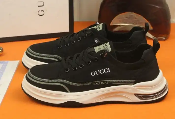 hype Gucci Sneakers