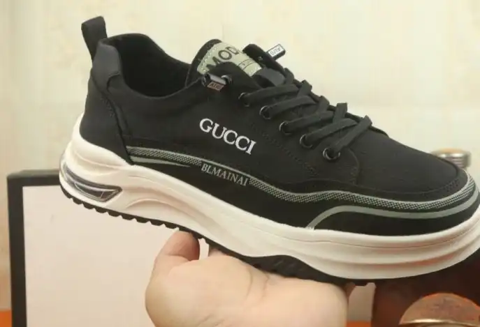 hype Gucci Sneakers