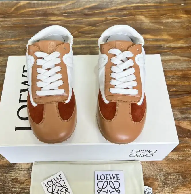 hype Loewe Sneakers