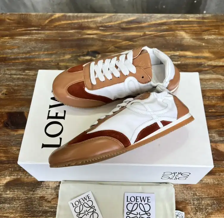 hype Loewe Sneakers