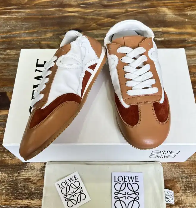 hype Loewe Sneakers