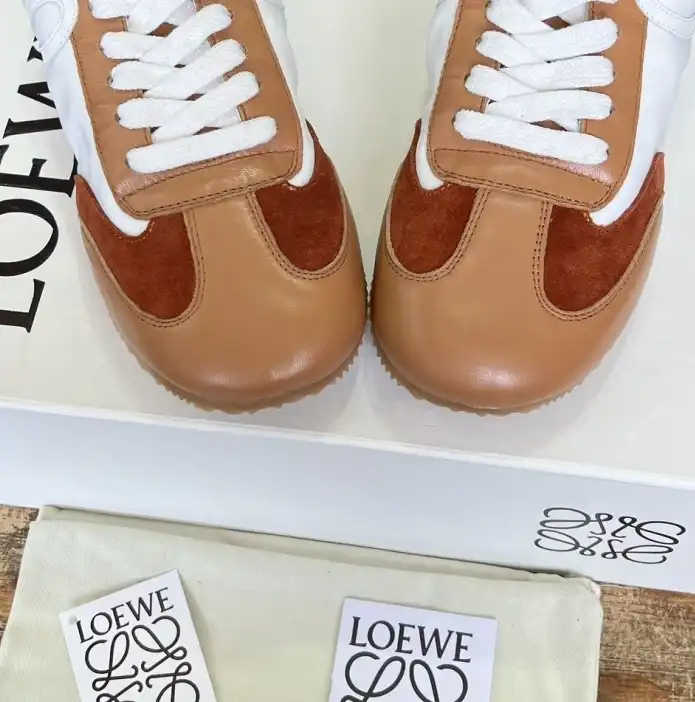 hype Loewe Sneakers