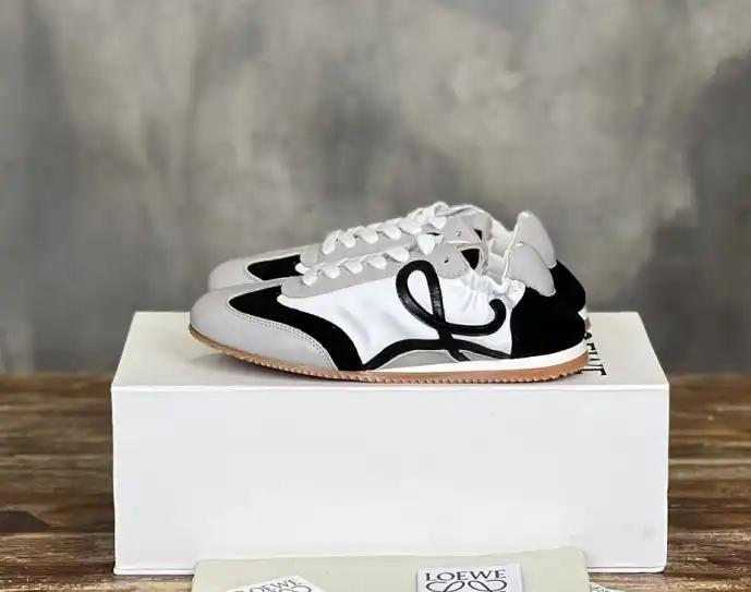 hype Loewe Sneakers