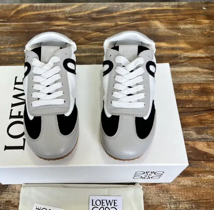 hype Loewe Sneakers