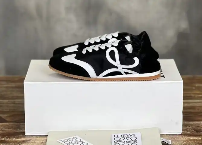 hype Loewe Sneakers