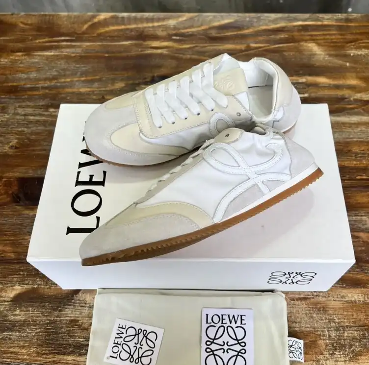 hype Loewe Sneakers