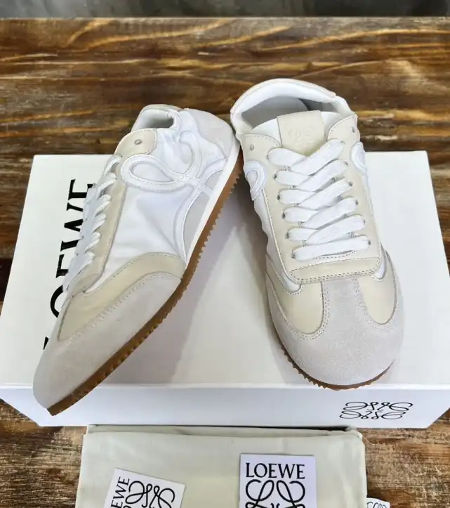 hype Loewe Sneakers