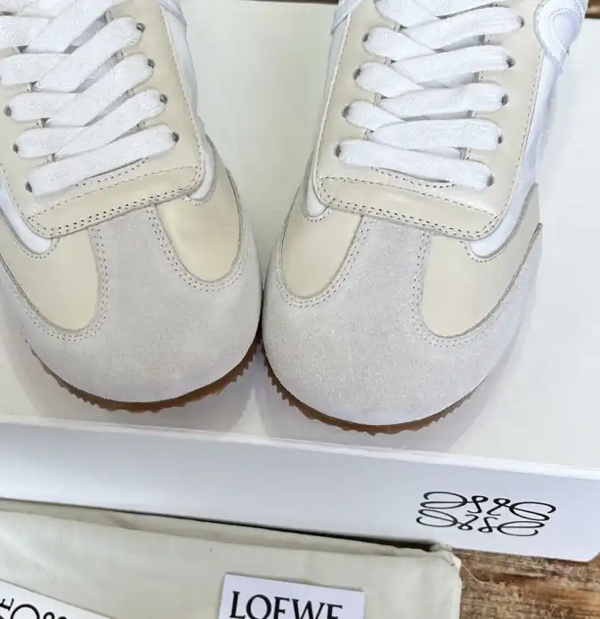 hype Loewe Sneakers