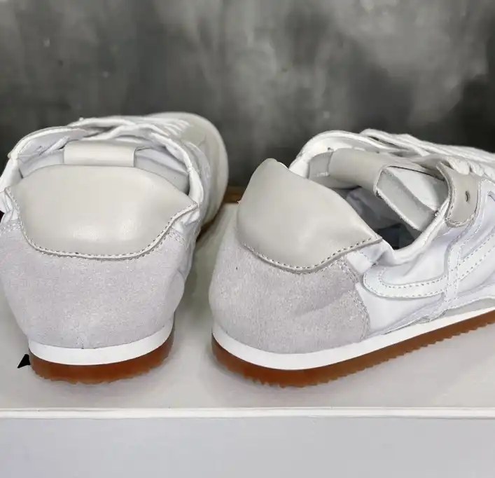 hype Loewe Sneakers