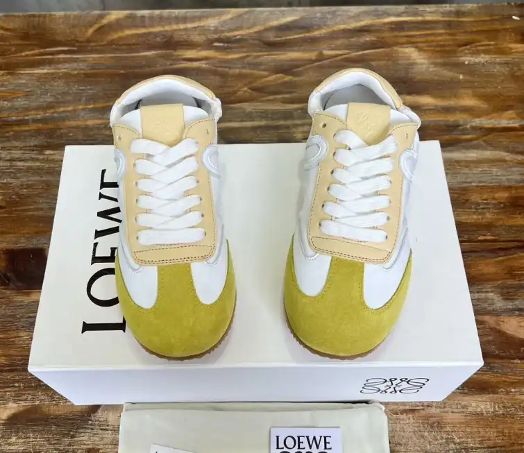 hype Loewe Sneakers