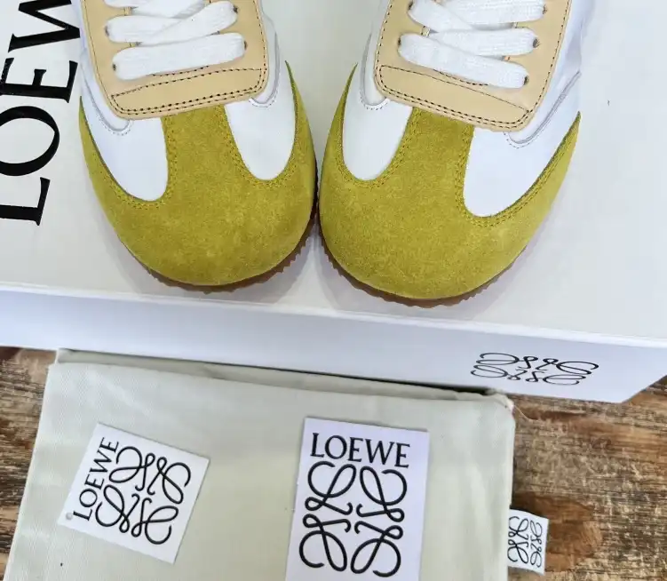 hype Loewe Sneakers