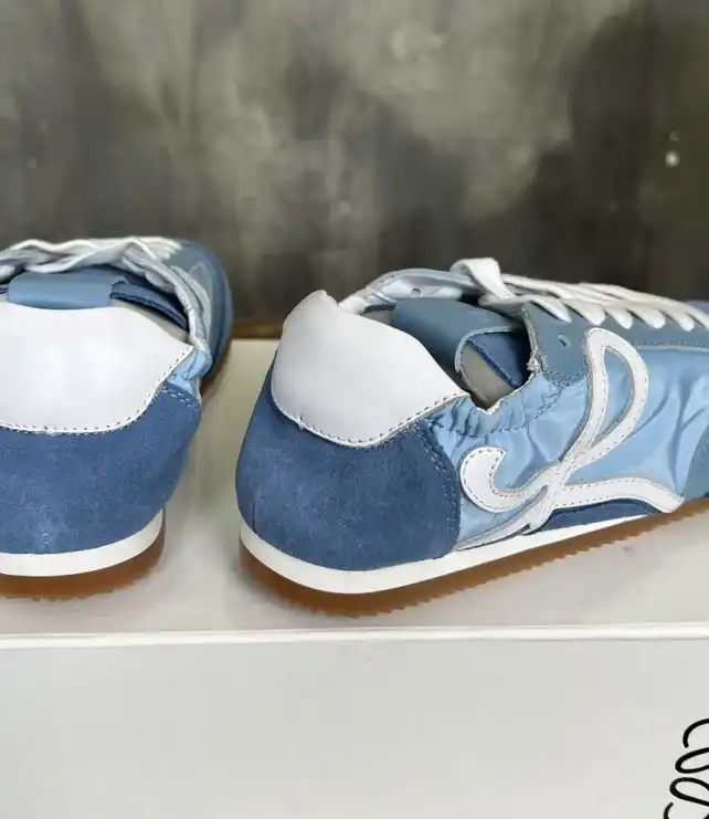 hype Loewe Sneakers