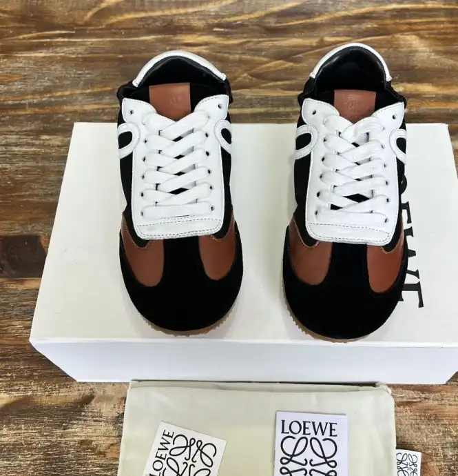 hype Loewe Sneakers