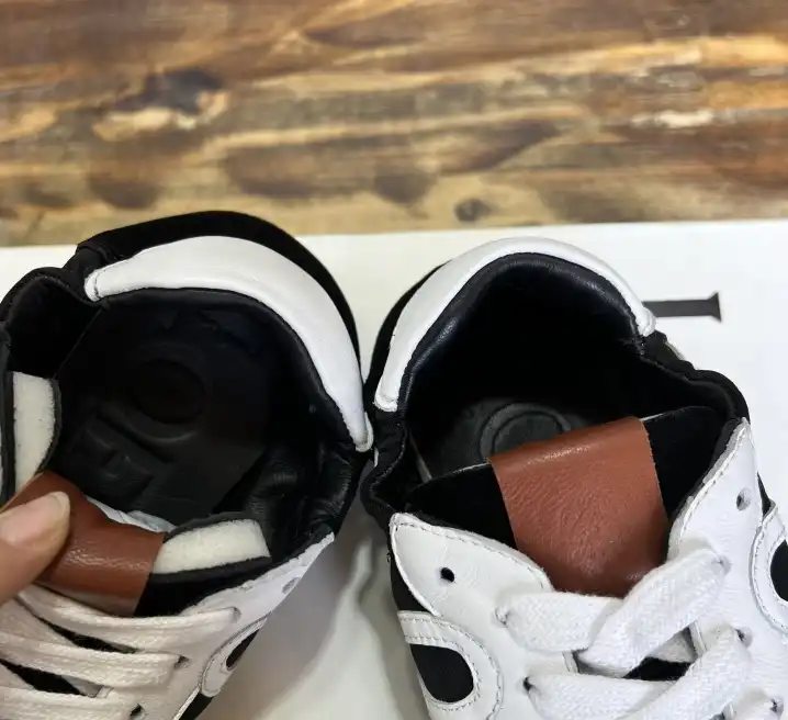 hype Loewe Sneakers