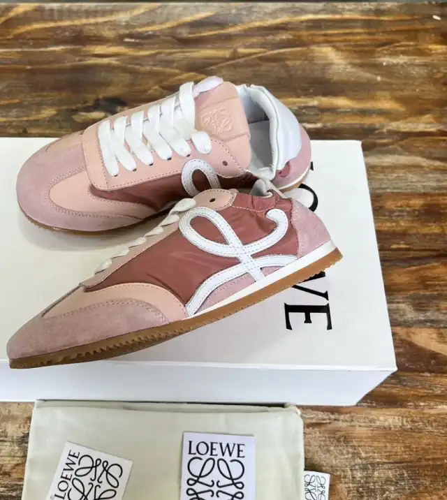 hype Loewe Sneakers