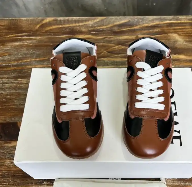 hype Loewe Sneakers