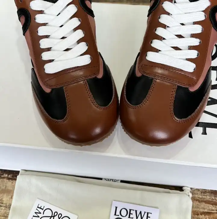 hype Loewe Sneakers