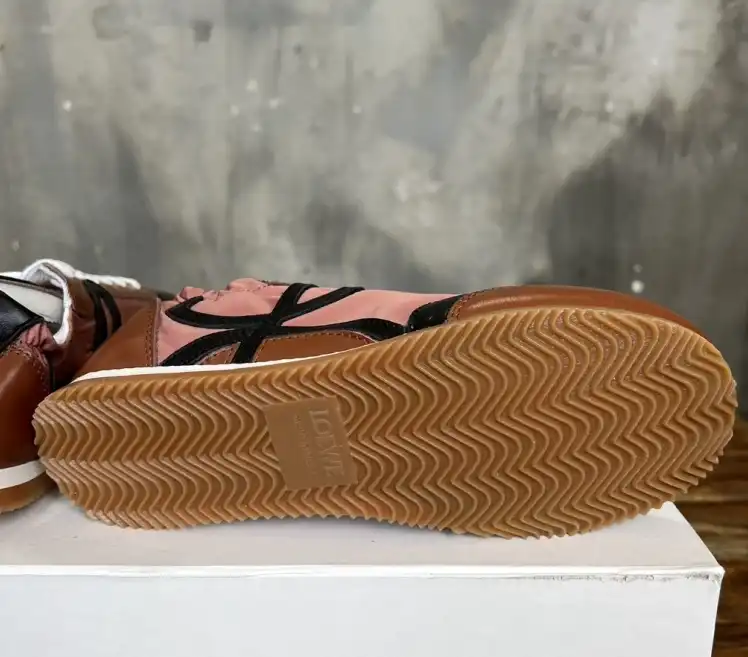 hype Loewe Sneakers