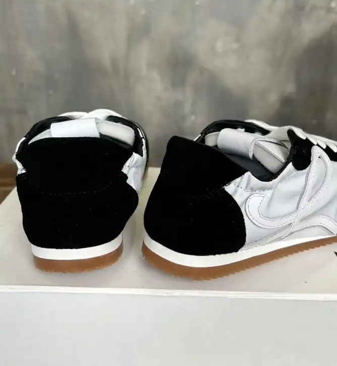 hype Loewe Sneakers