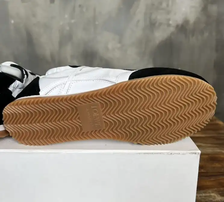 hype Loewe Sneakers