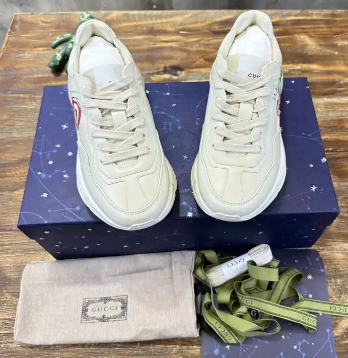 hype Gucci Sneakers