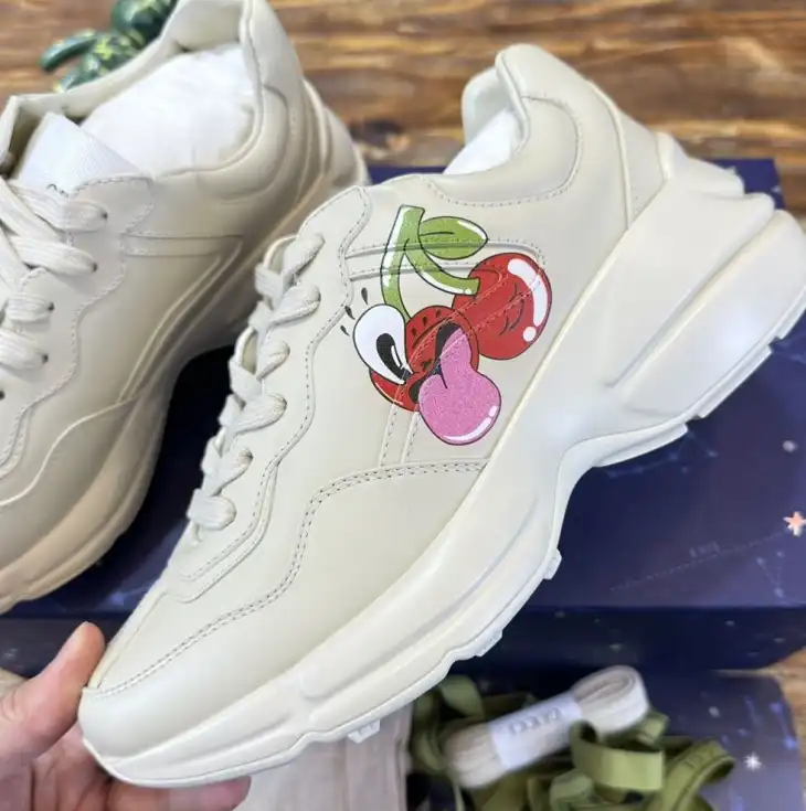 hype Gucci Sneakers