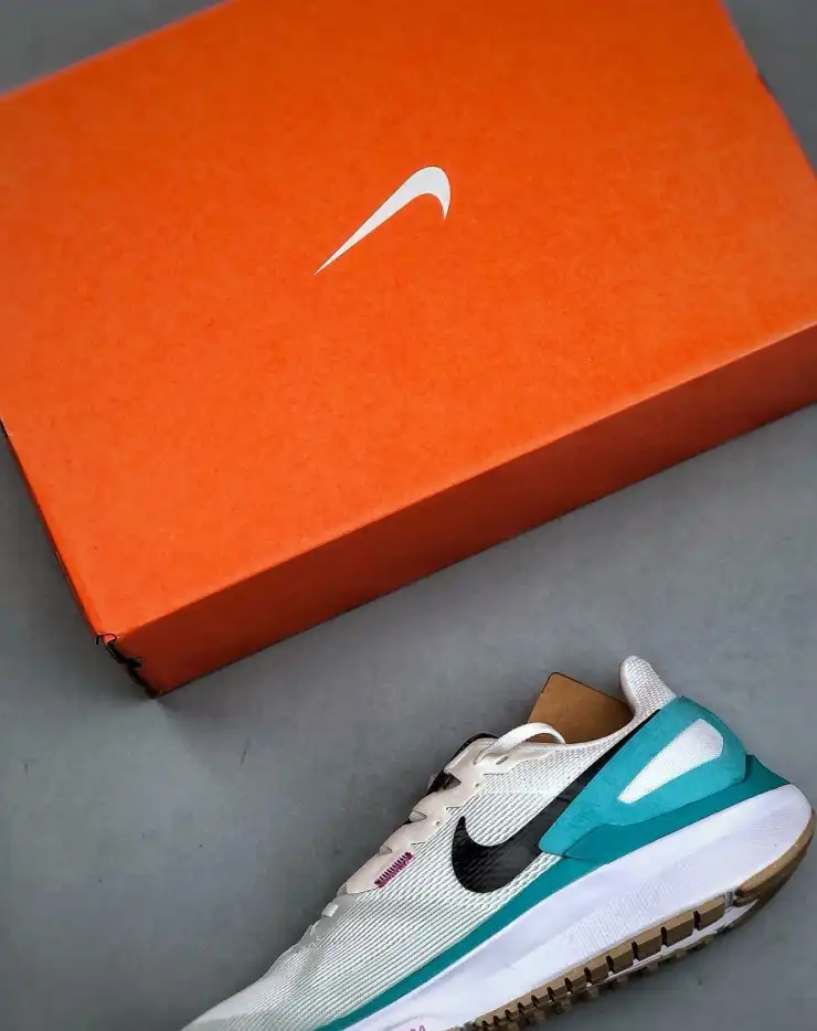 hype Nike Sneakers