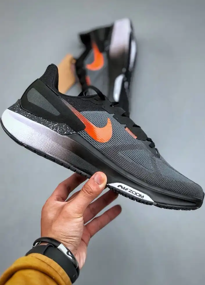 hype Nike Sneakers