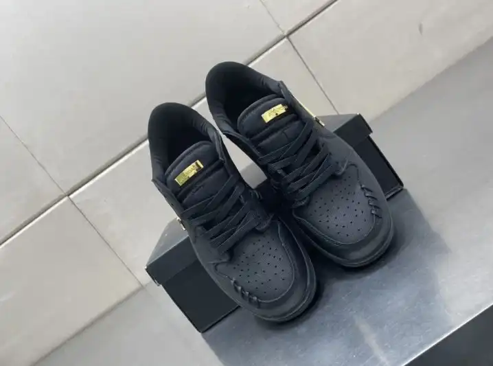 hype Nike Sneakers