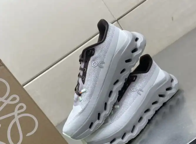 hype Loewe Sneakers