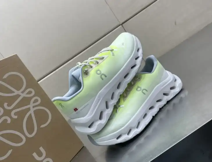 hype Loewe Sneakers