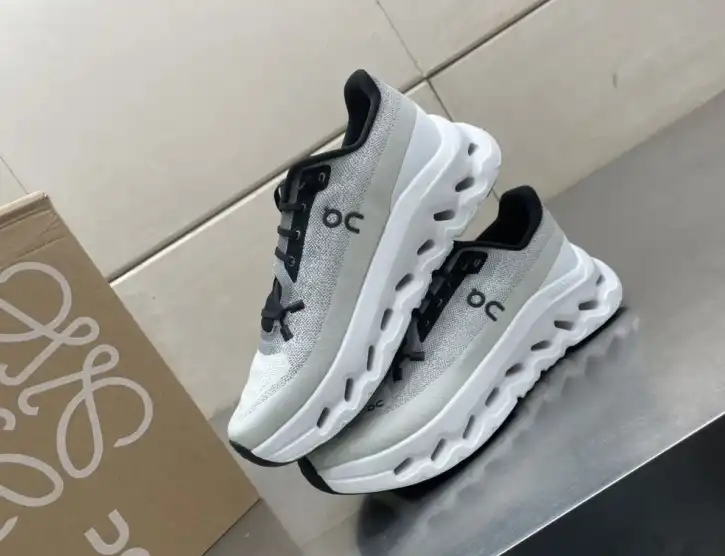 hype Loewe Sneakers