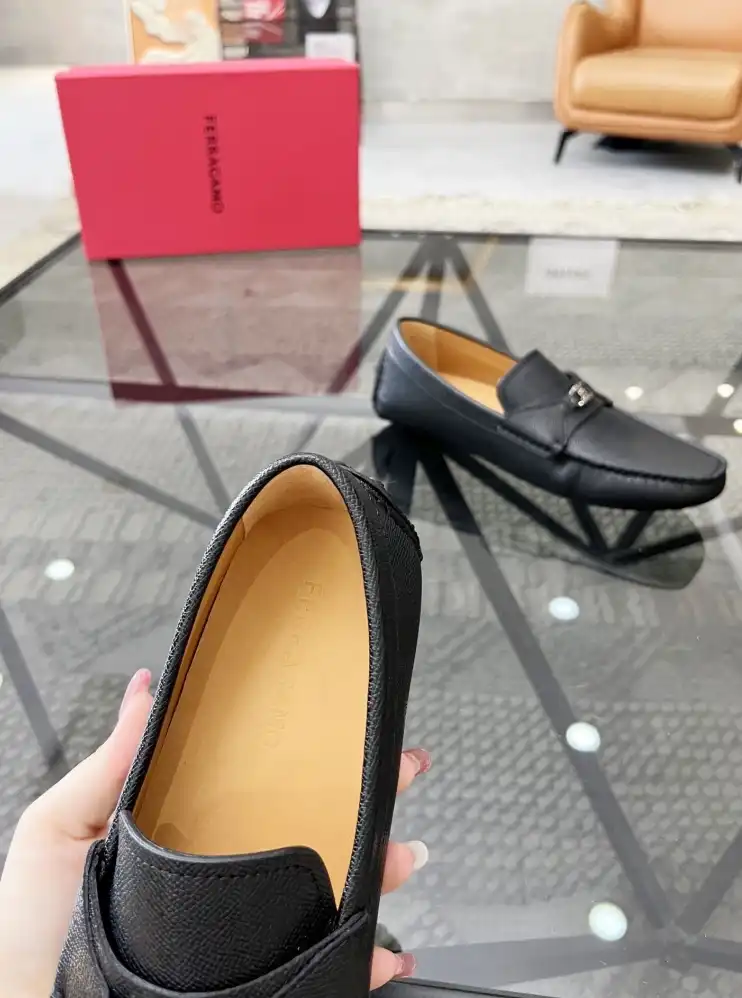 hype Ferragamo Leather Shoes