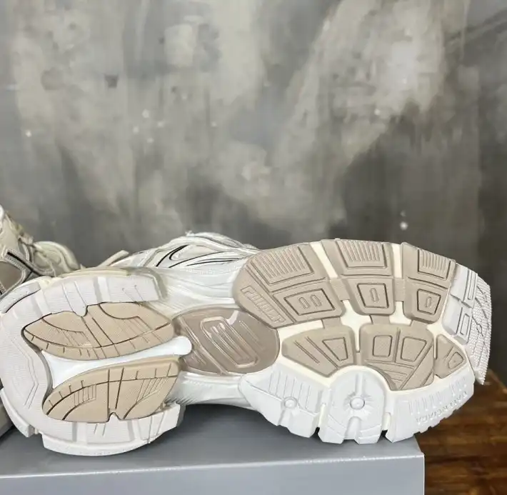 hype Balenciaga Sneakers