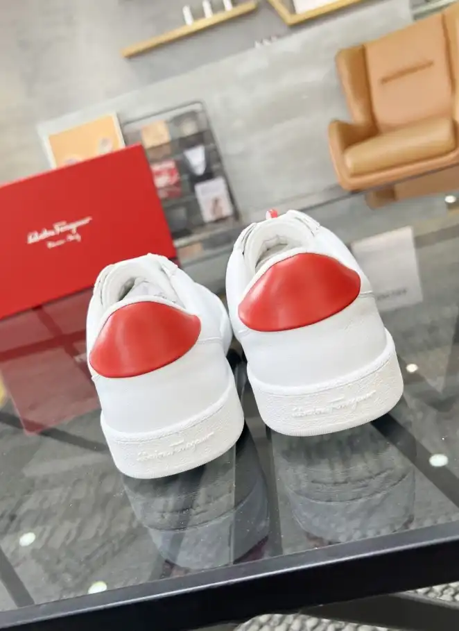 hype Ferragamo Sneakers