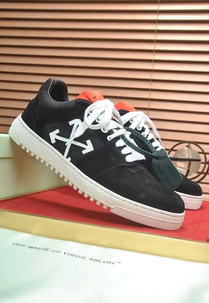 hype Off-White Sneakers