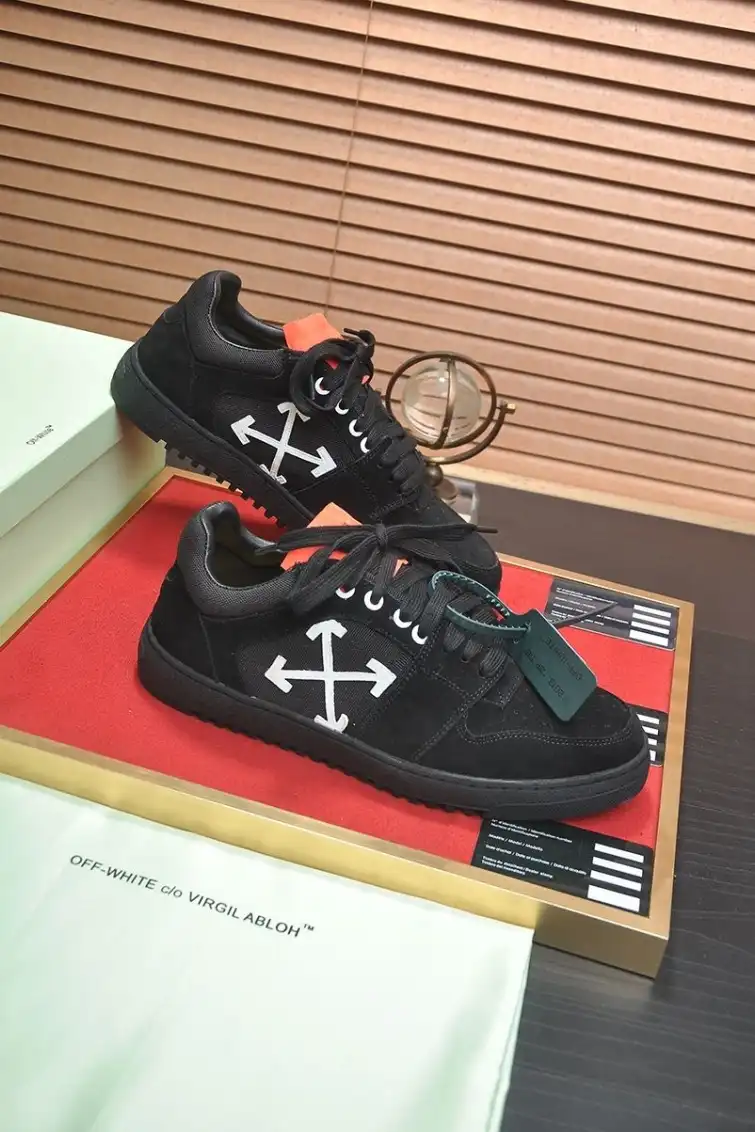 hype Off-White Sneakers