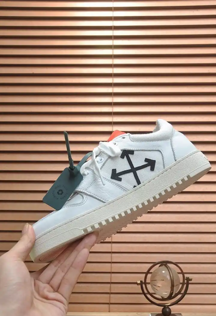 hype Off-White Sneakers